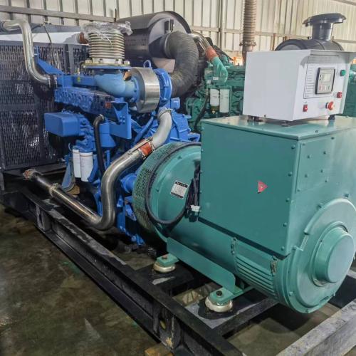 Yuchai YC6TD840-D31 Standby Power 550kW Used Diesel Generator Set